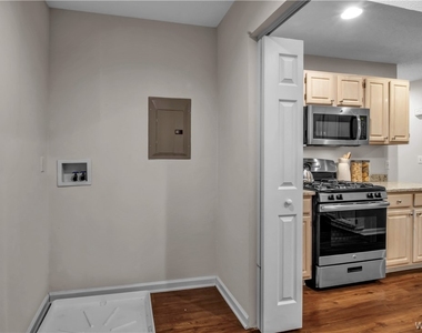 4100 Stonegate - Photo Thumbnail 37