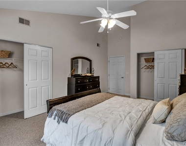 4100 Stonegate - Photo Thumbnail 42