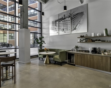 628 Ellicott Street - Photo Thumbnail 11