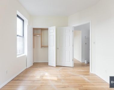 West 11th Street - Photo Thumbnail 6