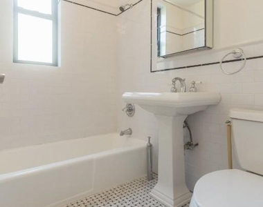 West 13th Street - Photo Thumbnail 11