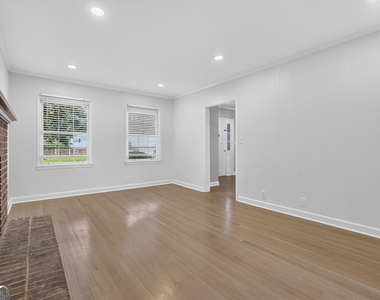 4854 Springfield Drive - Photo Thumbnail 11