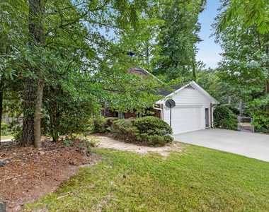 4854 Springfield Drive - Photo Thumbnail 2