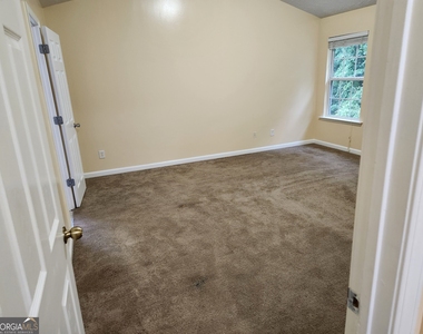 2135 Pine View Trail - Photo Thumbnail 17