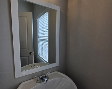 4 Silver Lane - Photo Thumbnail 11