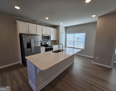 4 Silver Lane - Photo Thumbnail 6