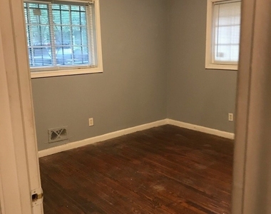 1856 E Farris Avenue - Photo Thumbnail 2