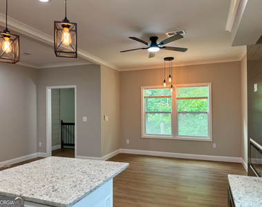 232 Brad Street - Photo Thumbnail 5