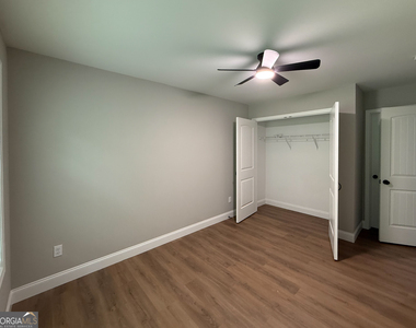 232 Brad Street - Photo Thumbnail 17