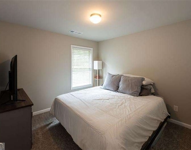819 Ash Street - Photo Thumbnail 22