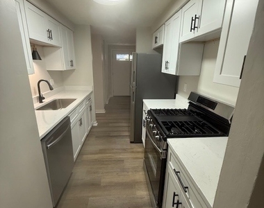 104 N Meade Drive - Photo Thumbnail 7