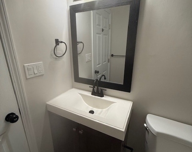 104 N Meade Drive - Photo Thumbnail 13