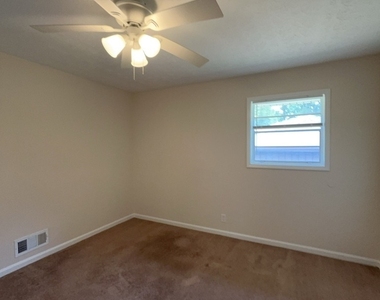 1430 High Meadow Drive - Photo Thumbnail 7