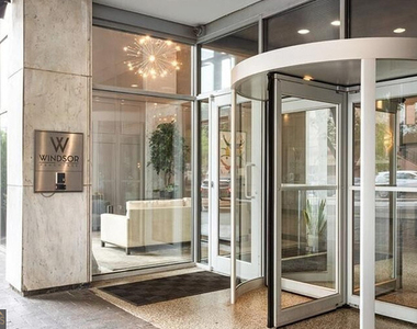 620 Peachtree Street Ne - Photo Thumbnail 2