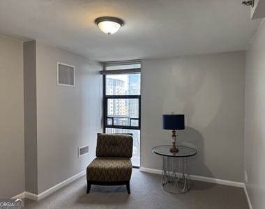 620 Peachtree Street Ne - Photo Thumbnail 11