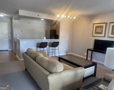 620 Peachtree Street Ne - Photo Thumbnail 8
