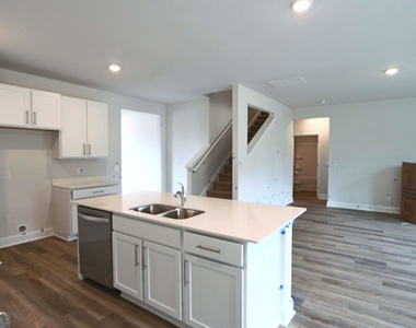 121 Buckeye Road - Photo Thumbnail 8