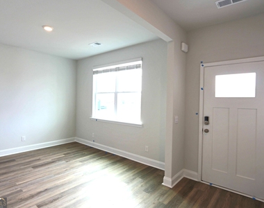 121 Buckeye Road - Photo Thumbnail 2