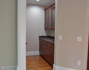 1450 Ashbury Park Drive - Photo Thumbnail 8