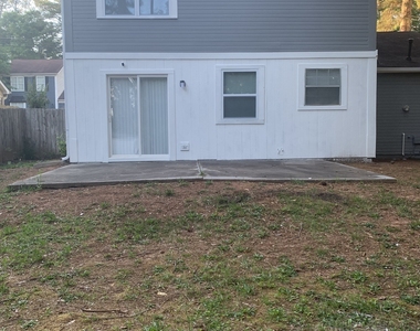 6182 Saint Charles Court - Photo Thumbnail 9