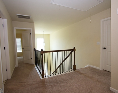 793 Kaitlyn Drive - Photo Thumbnail 22