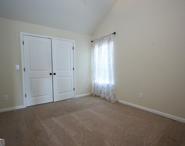 793 Kaitlyn Drive - Photo Thumbnail 33
