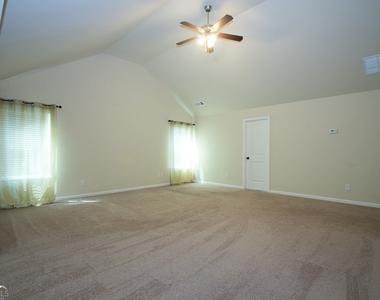 793 Kaitlyn Drive - Photo Thumbnail 25