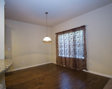 793 Kaitlyn Drive - Photo Thumbnail 17