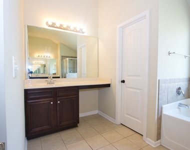 793 Kaitlyn Drive - Photo Thumbnail 27