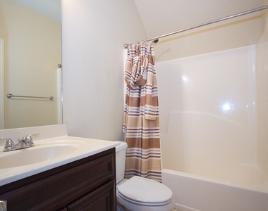793 Kaitlyn Drive - Photo Thumbnail 20
