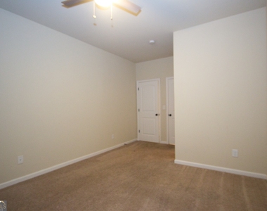 793 Kaitlyn Drive - Photo Thumbnail 19