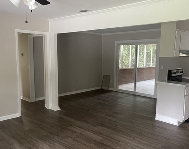 514 Pitt Moore Road - Photo Thumbnail 21