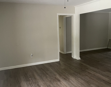 514 Pitt Moore Road - Photo Thumbnail 22