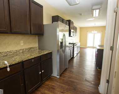 141 Westin Way - Photo Thumbnail 19