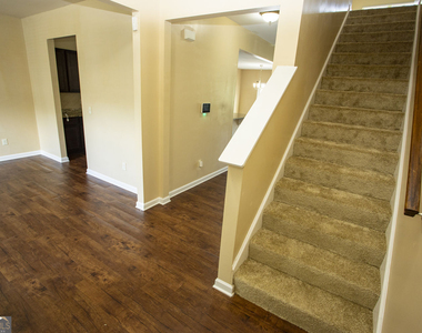 141 Westin Way - Photo Thumbnail 9