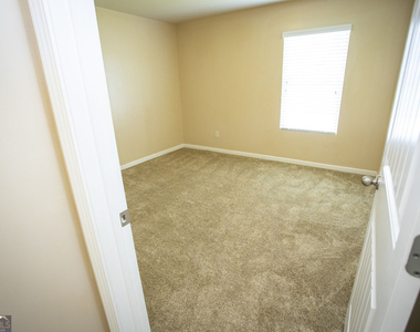 141 Westin Way - Photo Thumbnail 68