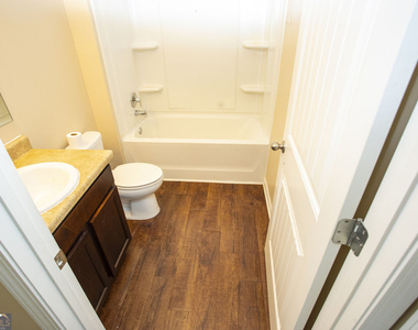 141 Westin Way - Photo Thumbnail 41
