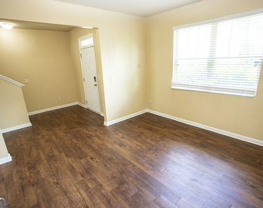 141 Westin Way - Photo Thumbnail 12