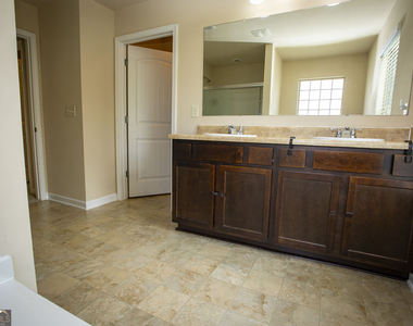 141 Westin Way - Photo Thumbnail 111