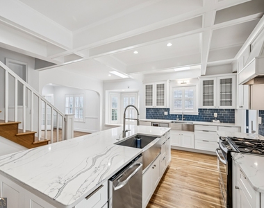 1189 Reeder Circle Ne - Photo Thumbnail 16