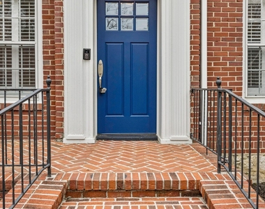 1189 Reeder Circle Ne - Photo Thumbnail 4