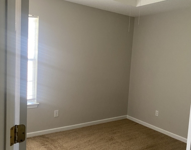 553 Wren Walk - Photo Thumbnail 6