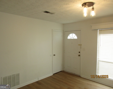 2822 Chelsey Trail - Photo Thumbnail 10