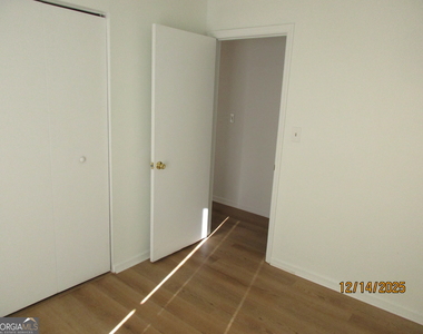 2822 Chelsey Trail - Photo Thumbnail 11