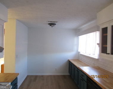 2822 Chelsey Trail - Photo Thumbnail 6
