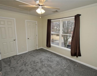 1360 Eastgate Court Se - Photo Thumbnail 22