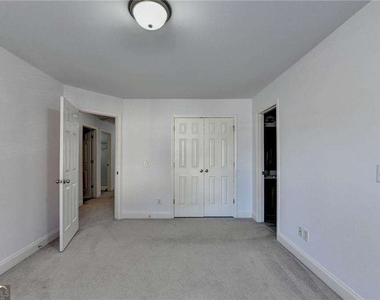 2104 Nelms Pointe Landing - Photo Thumbnail 24