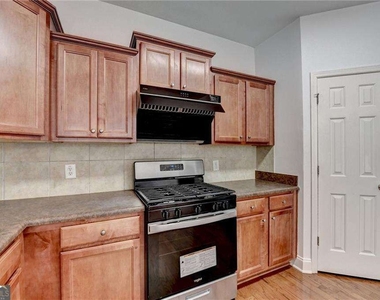 2104 Nelms Pointe Landing - Photo Thumbnail 10