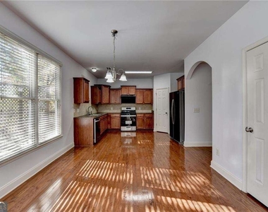 2104 Nelms Pointe Landing - Photo Thumbnail 17