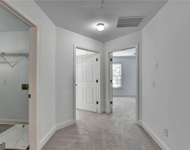 2104 Nelms Pointe Landing - Photo Thumbnail 18